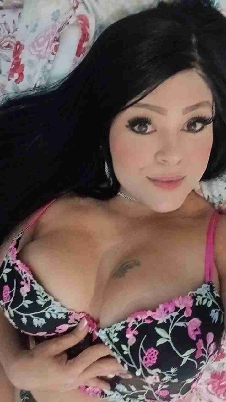 Escort Profile Image - Nicole